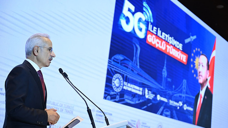 Bakan Uraloğlu, İnşaat Zirvesi 2026’da konuştu: Türkiye, Dünya’nın en güçlü dijital altyapı merkezlerinden olacak Bakan Uraloğlu, İnşaat Zirvesi 2026’da konuştu: Türkiye, Dünya’nın en güçlü dijital altyapı merkezlerinden olacak