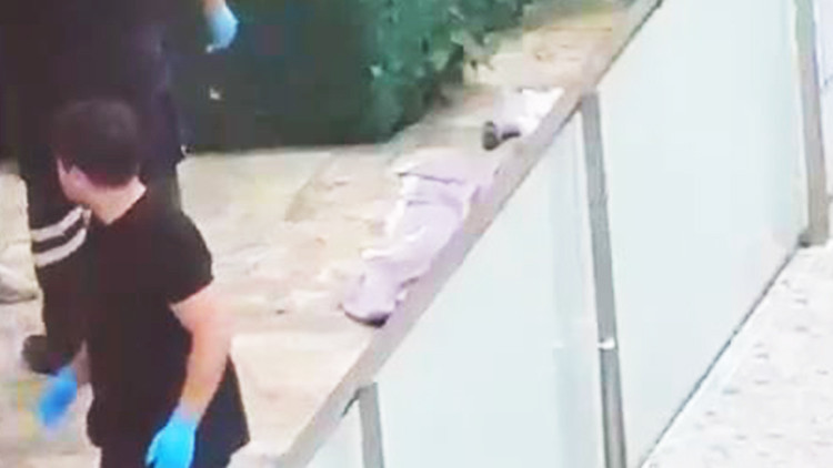 İstanbul’da dehşete düşüren görüntü Boşanan çiftin cesedi sitenin bahçesinde bulundu