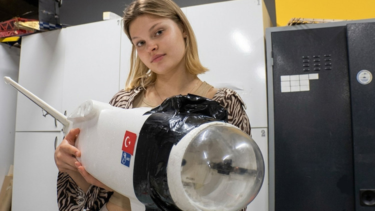 İHA eğitimi İçin Türkiyeyi seçen Ekaterina dünya üçüncülüğü elde etti