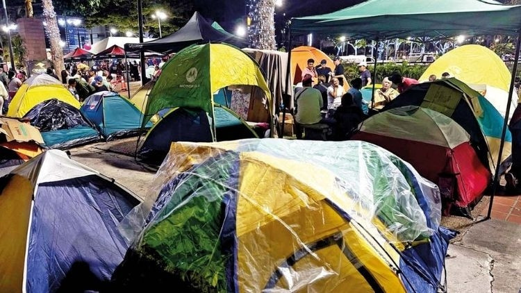 Depremin vurduğu Venezuela’da hem acı var hem umut