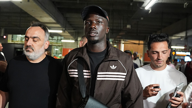 Beşiktaşın yeni transferi İstanbulda Beşiktaşın yeni transferi İstanbulda