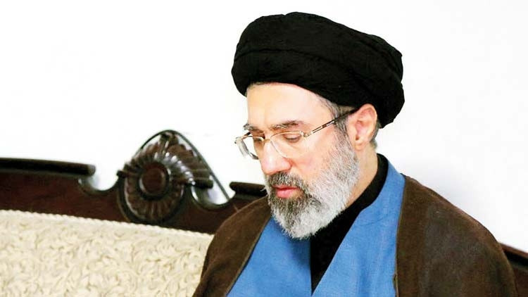 Hamaney’in tek sözü İran’ı ikiye böldü Hamaney’in tek sözü İran’ı ikiye böldü