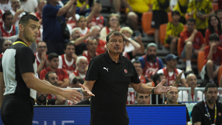 Ergin Ataman: Grubu 6da 6 ile bitirmek istiyoruz