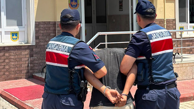 Jandarmayım diyerek hesap ödemeden kaçtı: JASAT ekipleri yakaladı