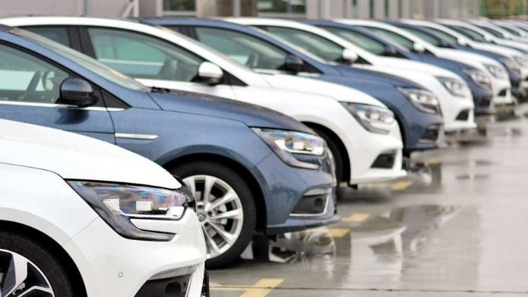 Artık 10 araçtan 6’sını tasarruf şirketleri finanse ediyor… Otomobil almak isteyen ‘Evim’e koştu