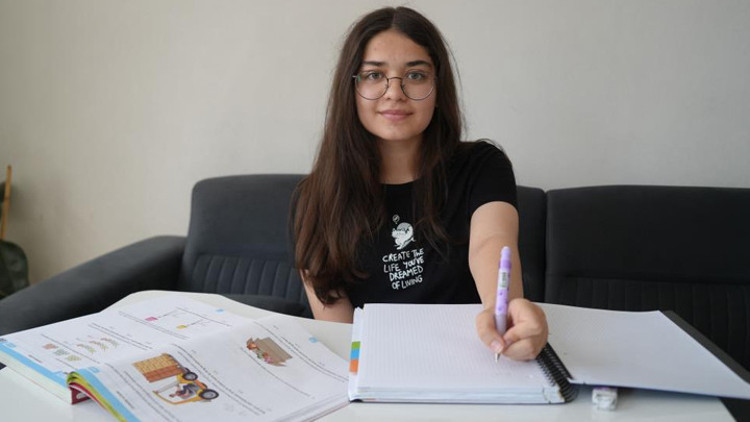 Niğdede aynı aileden ikinci kez LGS Türkiye birincisi çıktı Başarısının sırrını anlattı Niğdede aynı aileden ikinci kez LGS Türkiye birincisi çıktı Başarısının sırrını anlattı