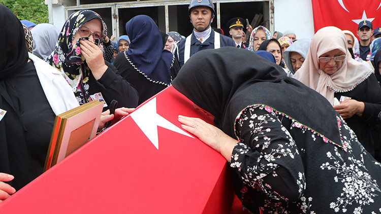Şehit uzman çavuş, memleketinde toprağa verildi