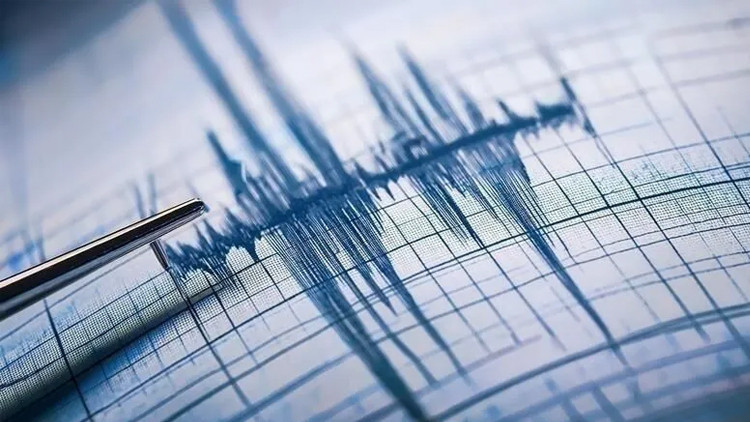 Girit Adası açıklarında 3.5 büyüklüğünde deprem Girit Adası açıklarında 3.5 büyüklüğünde deprem
