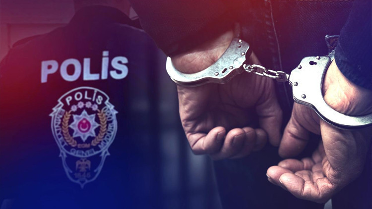 İstanbul merkezli 8 ilde FETÖnün emniyet mahrem yapılanmasına operasyon: 24 gözaltı