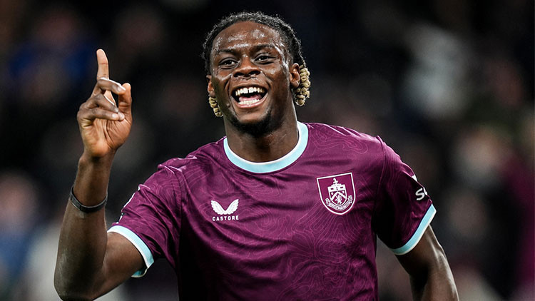 Galatasarayın yeni transferi İstanbula geliyor Galatasarayın yeni transferi İstanbula geliyor