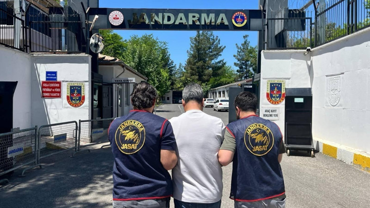 Diyarbakırda aranan 143 kişi yakalandı