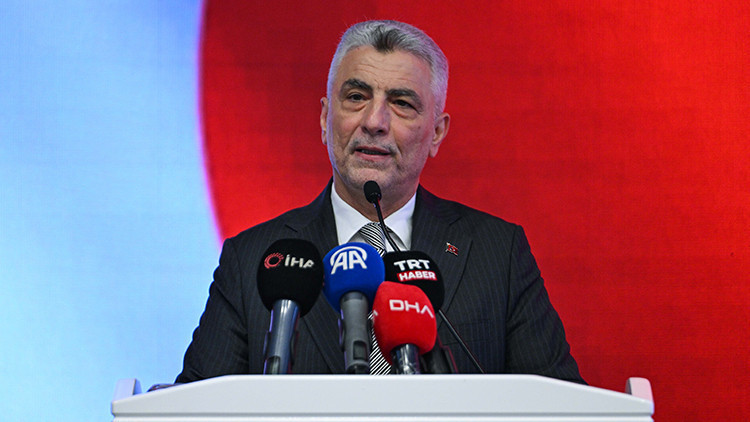 Bakan Bolat: Mısır ile 15 milyar dolar ticaret hacmi için çalışıyoruz
