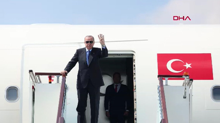 Cumhurbaşkanı Erdoğan Katara gitti Cumhurbaşkanı Erdoğan Katara gitti
