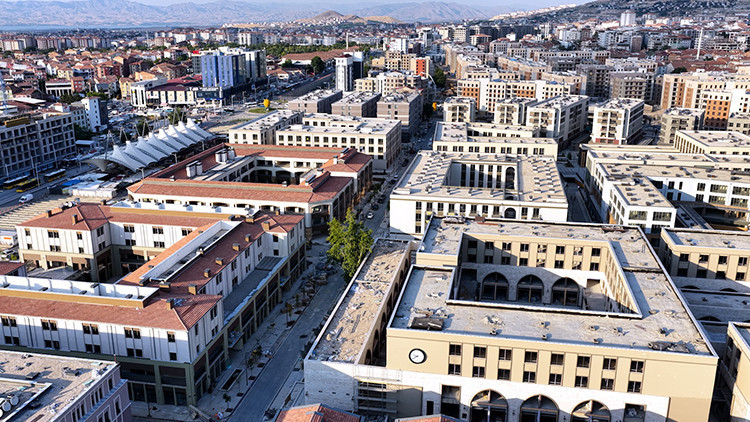 Bakan Kurum’dan Malatya Bakırcılar Çarşısı paylaşımı