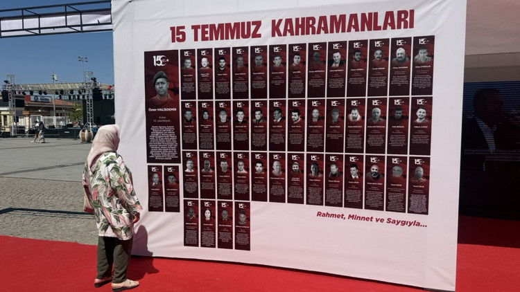 Bursa ve çevre illerde 15 Temmuz Demokrasi ve Milli Birlik Günü Anma Merkezi ziyarete açıldı