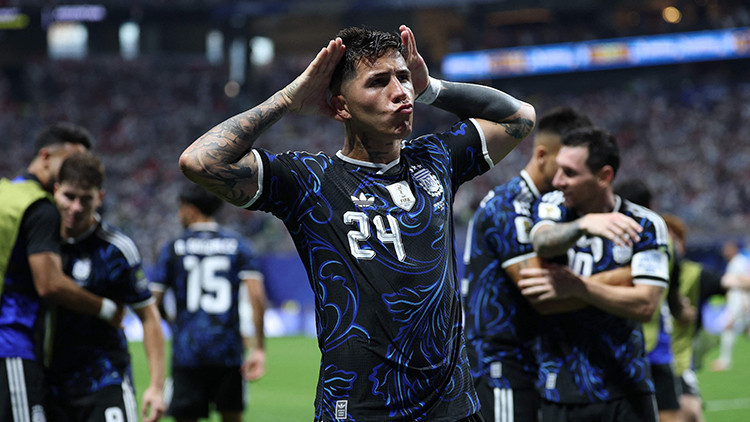 İngiltere 1-2 Arjantin (2026 Dünya Kupası yarı final maçı özeti) İngiltere 1-2 Arjantin (2026 Dünya Kupası yarı final maçı özeti)