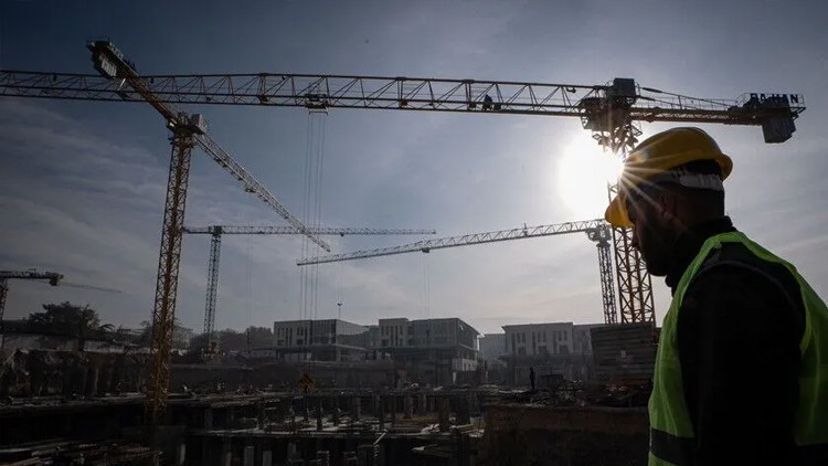 İnşaat üretiminde düşüş sürüyor