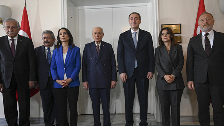 DEM Parti heyetinden Bahçeliye ziyaret