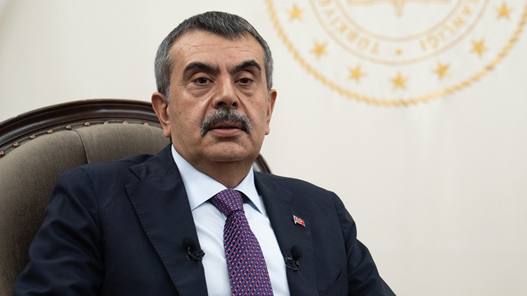 Yusuf Tekinden müfredat açıklaması: Osmanlı ile Cumhuriyeti barıştırmamız lazım