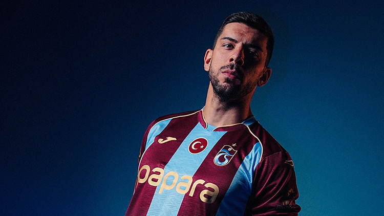 Trabzonspor Cenk Özkacar transferini KAPa bildirdi