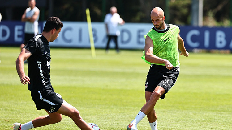Beşiktaş, Midtjylland maçı hazırlıklarını sürdürdü Beşiktaş, Midtjylland maçı hazırlıklarını sürdürdü