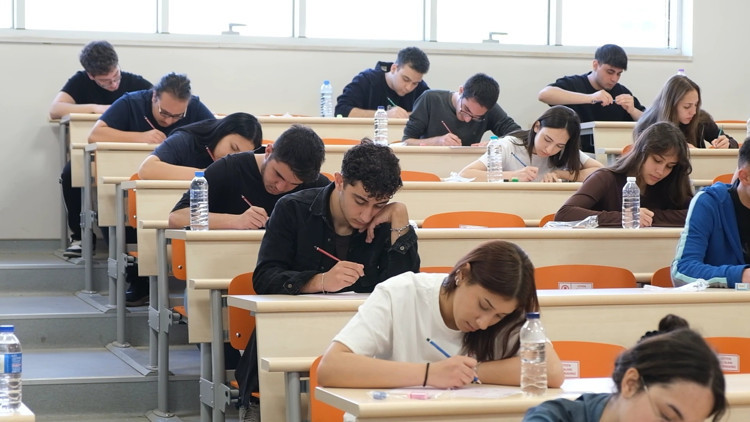 YKS sonuçları açıklandı... Şampiyonlar belli oldu... Matematik sorusu iptal