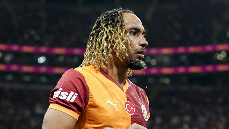 Bayern Münihte Sacha Boey gelişmesi Süre alması imkansız olabilir