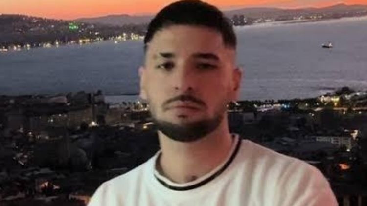 Şarkı sözleri nedeniyle gözaltına alınmıştı… Ünlü rapçi tutuklandı Şarkı sözleri nedeniyle gözaltına alınmıştı… Ünlü rapçi tutuklandı