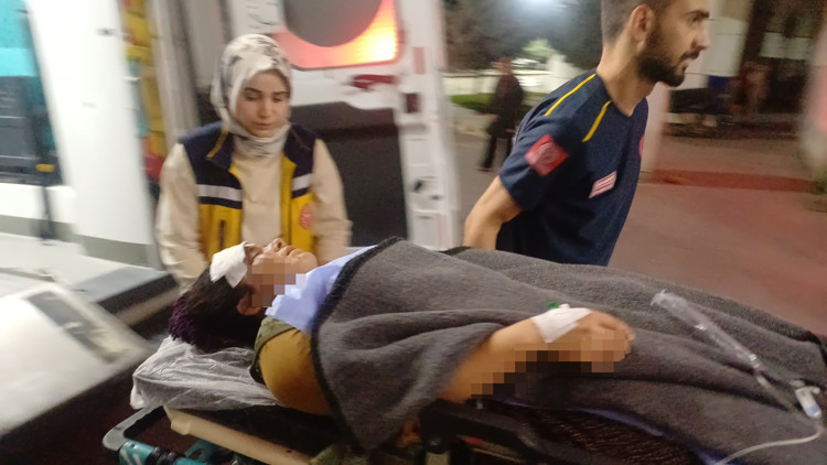 Mera tartışmasında komşusu tarafından tüfekle vurulan kadın ağır yaralandı