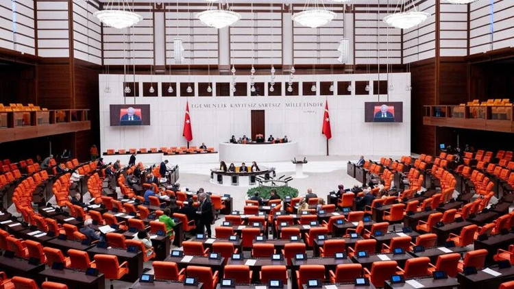 Öğrenci affı TBMMde kabul edildi