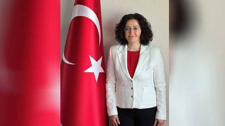 Başkonsolos Taşan Cebeci: İlk nesil övgüyü hakkediyor Başkonsolos Taşan Cebeci: İlk nesil övgüyü hakkediyor