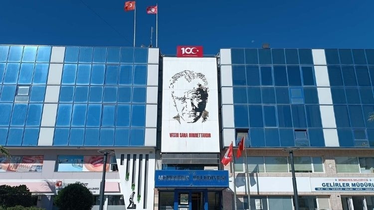 Menderes Belediye Başkan Yardımcısı yakalandı
