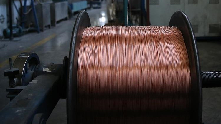 Stok artışı ve tarife belirsizliğine rağmen bakır 12 haftanın zirvesinde