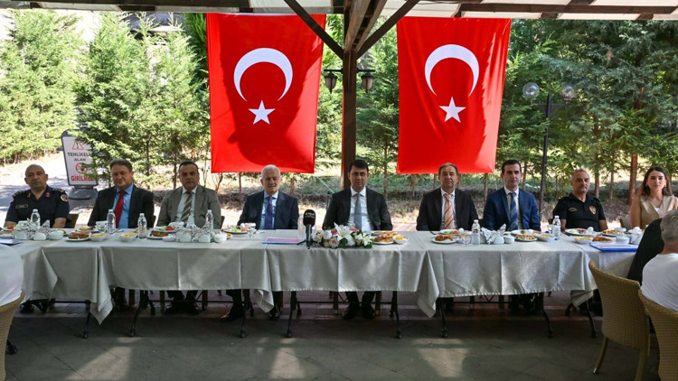 Uşak Valisi Kartal, güvenlik ve asayiş verilerini açıkladı