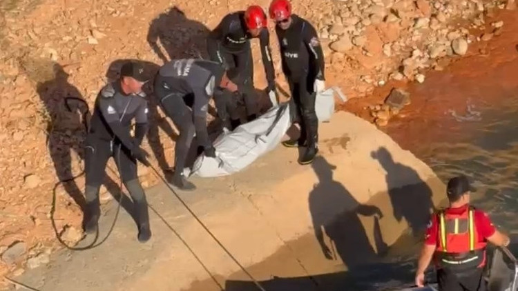 Diyarbakır’da baraj gölünde erkek cesedi bulundu Diyarbakır’da baraj gölünde erkek cesedi bulundu
