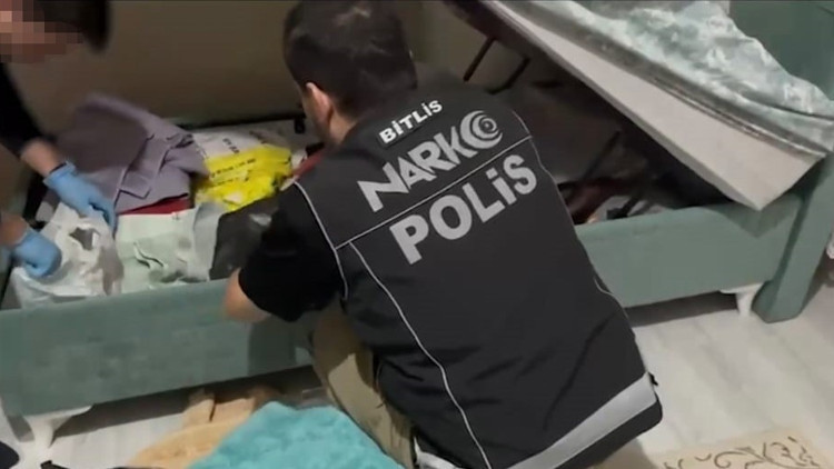 Bitlis’te uyuşturucu operasyonunda 11 tutuklama Bitlis’te uyuşturucu operasyonunda 11 tutuklama