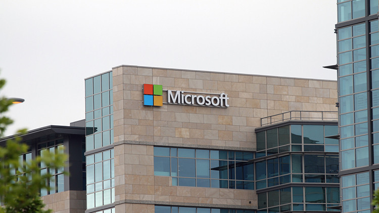 Microsofttan Azure çıkışı Rakiplerini yakaladı