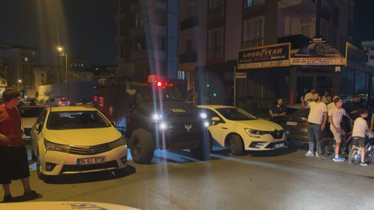 Sultanbeylide DEAŞ operasyonunda polise ateş açan şüpheli etkisiz hale getirildi