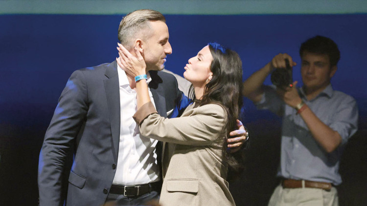 AfD iktidar yolunda... Almanya’da aşırı sağdan açık ara zafer AfD iktidar yolunda... Almanya’da aşırı sağdan açık ara zafer