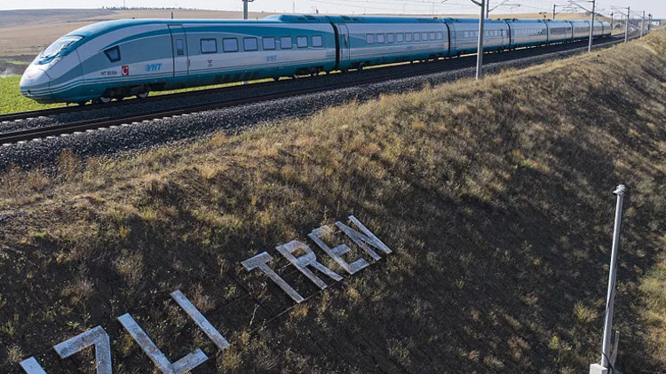 Bir ile daha hızlı tren geliyor! Seyahat süresi 2,5 saate düşüyor