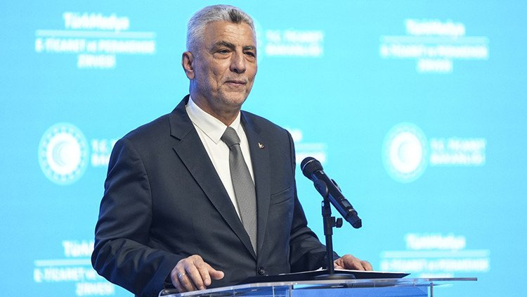 Ticaret Bakanı Bolat açıkladı: E-ticaret hacmi 4,5 trilyon lirayı geçti