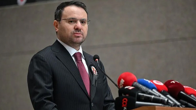 Gürlek: Yatırımcı hukuk düzenine güvenmeli