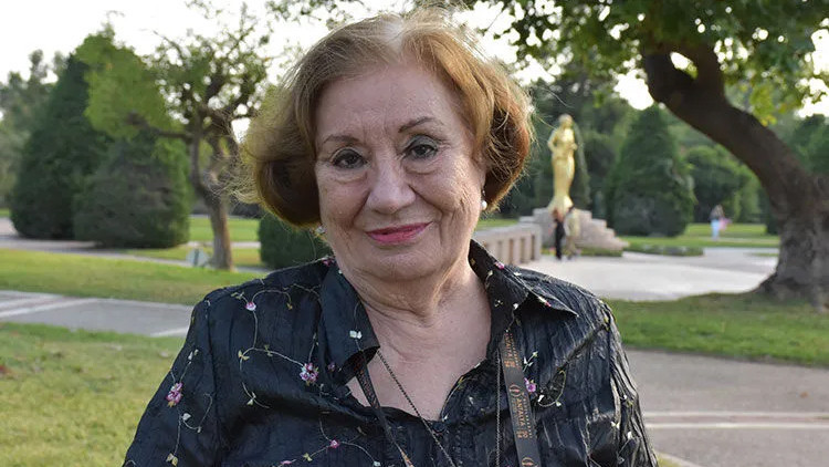 ‘Aşk-ı Memnunun ‘Arsen Halası Gülsen Tuncer hayatını kaybetti ‘Aşk-ı Memnunun ‘Arsen Halası Gülsen Tuncer hayatını kaybetti
