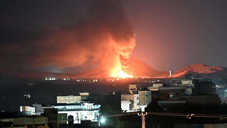 Güney Asyada tansiyon yükseldi Afganistanda 10 nokta vuruldu Güney Asyada tansiyon yükseldi Afganistanda 10 nokta vuruldu