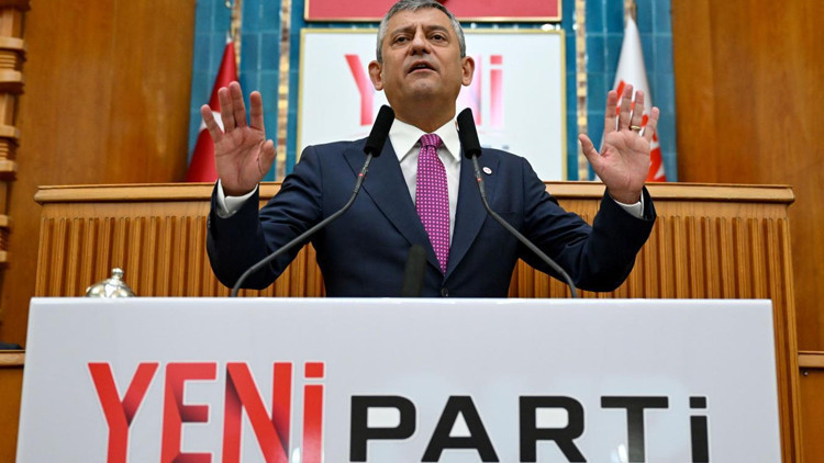 İsim başvurusu | AYM, Yeni Partiye 1 ay süre verdi İsim başvurusu | AYM, Yeni Partiye 1 ay süre verdi