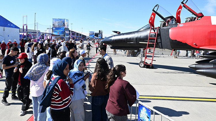 TEKNOFEST heyecanı üçüncü gününde coşkuyla sürüyor