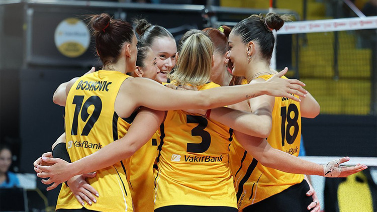 VakıfBank sezona galibiyetle başladı