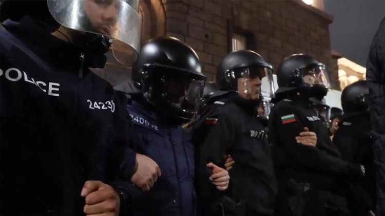 Bulgaristanda devlet kurumlarına yönelik peş peşe saldırı ihbarları Bulgaristanda devlet kurumlarına yönelik peş peşe saldırı ihbarları