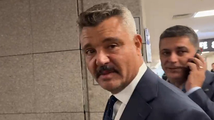 Sadettin Saran duruşma için adliyeye geldi Sadettin Saran duruşma için adliyeye geldi