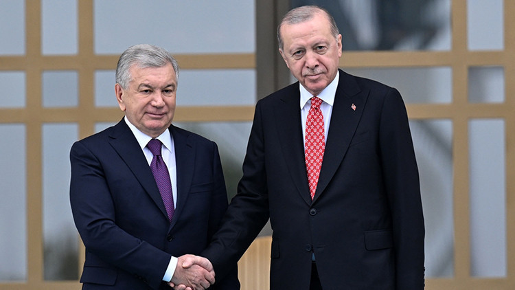 Cumhurbaşkanı Erdoğan, Özbekistan Cumhurbaşkanı ile görüştü